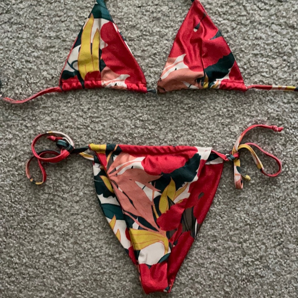 NASTY GAL TROPICAL BIKINI! NEVER WORN